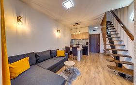 Skyday Penthouse Deluxe At Oak Residence