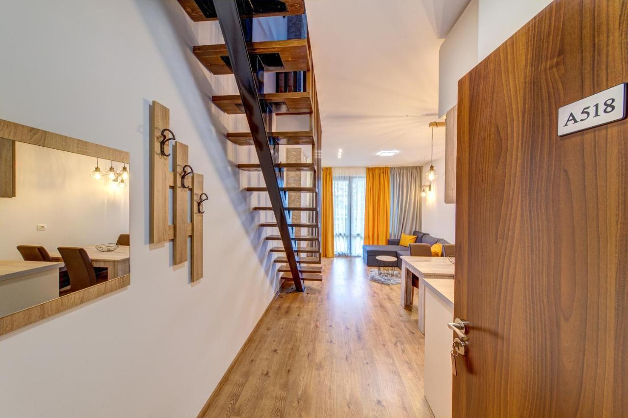 Skyday Penthouse Deluxe At Oak Residence Смолян Екстериор снимка