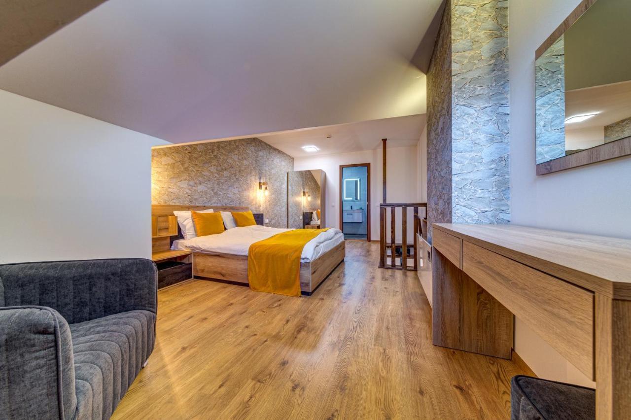 Skyday Penthouse Deluxe At Oak Residence Смолян Екстериор снимка